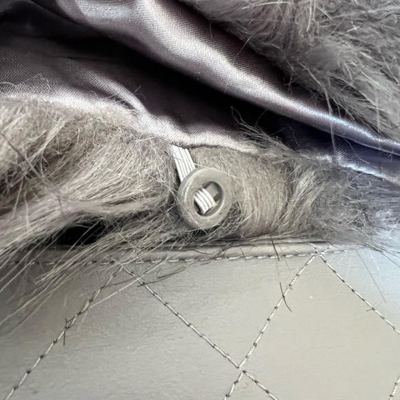 IMAN Gunmetal Gray Quilted Leather Jacket with Faux Fur Collar Moto - Picture 9 of 10